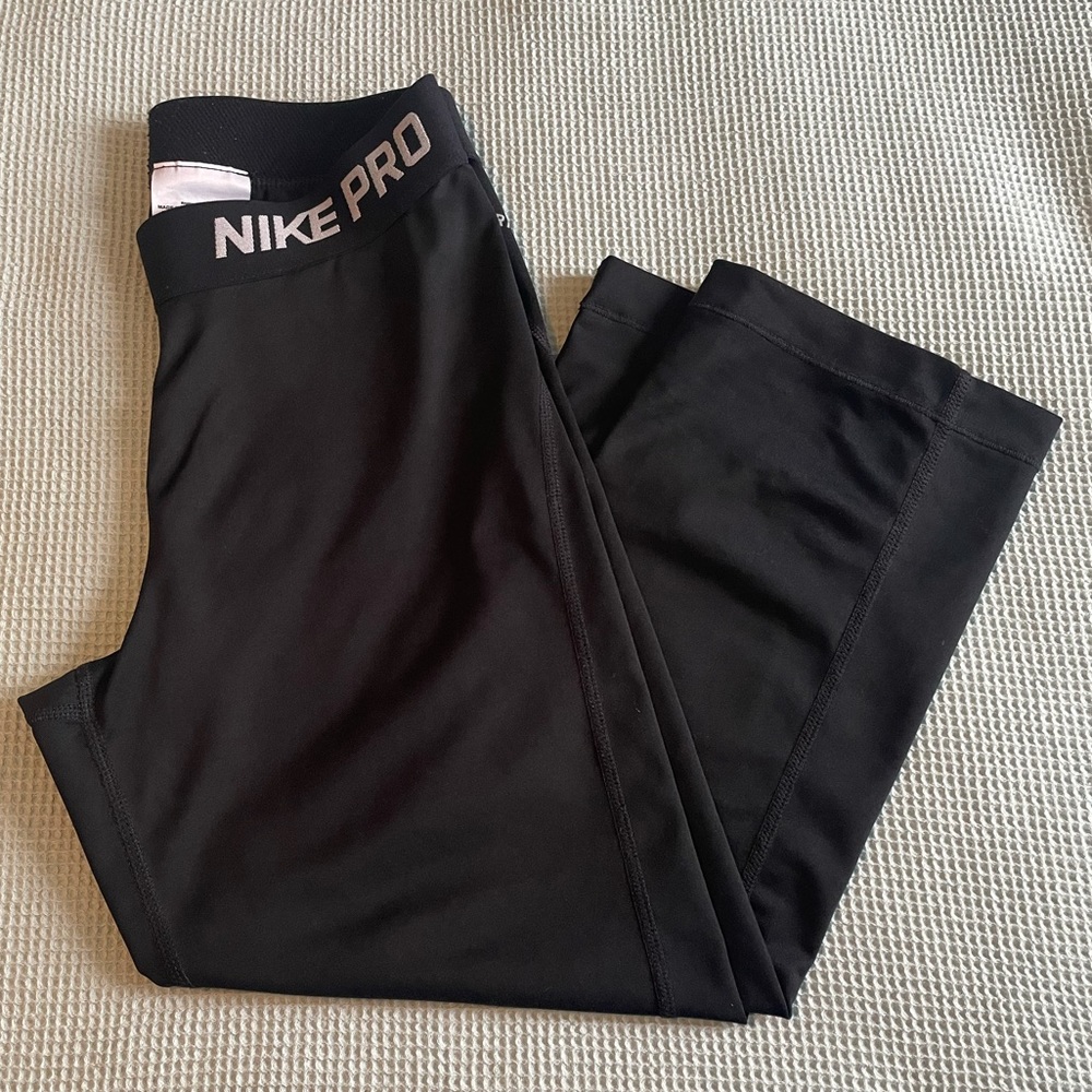⭐️⭐️Big girl Nike Capri leggings